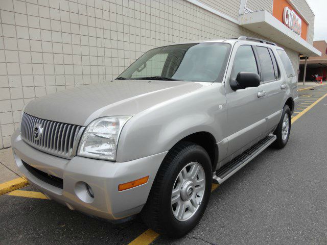 Mercury Mountaineer 2003 photo 13
