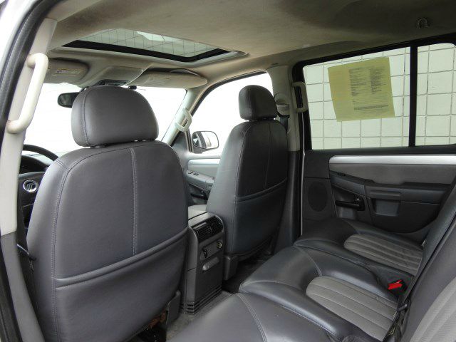Mercury Mountaineer 2003 photo 15