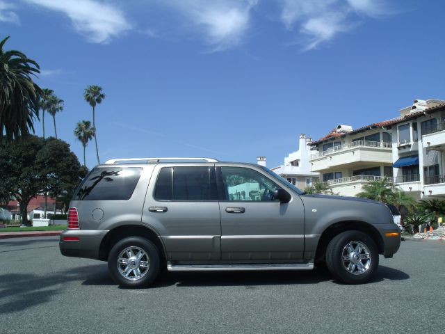 Mercury Mountaineer 2003 photo 3