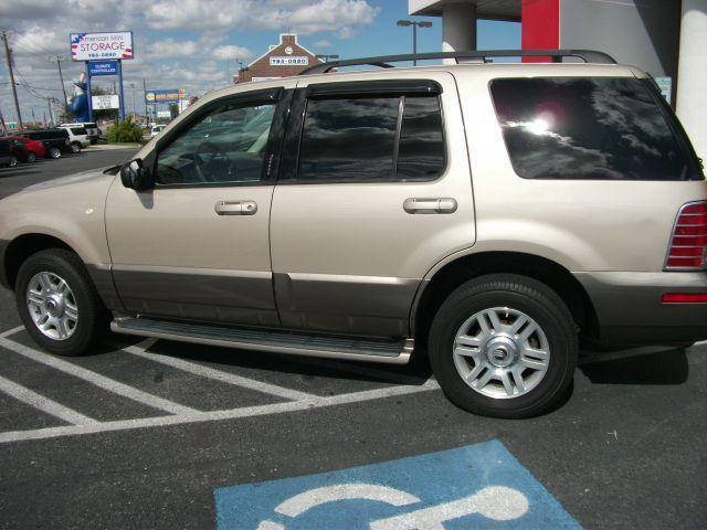 Mercury Mountaineer 2004 photo 1