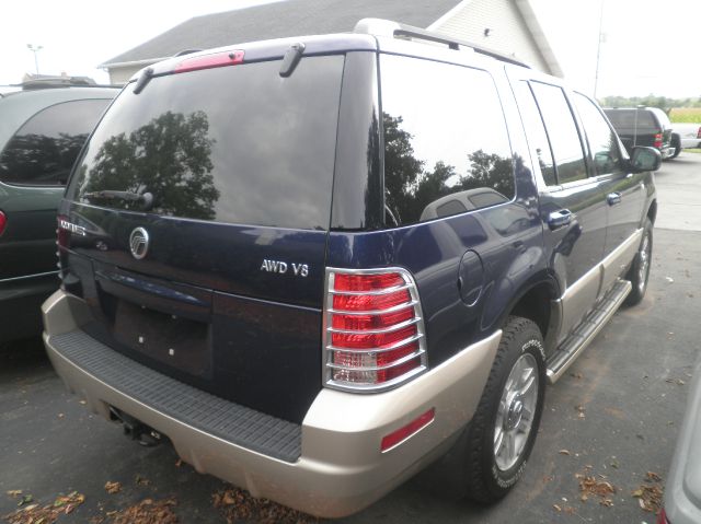Mercury Mountaineer 2004 photo 2