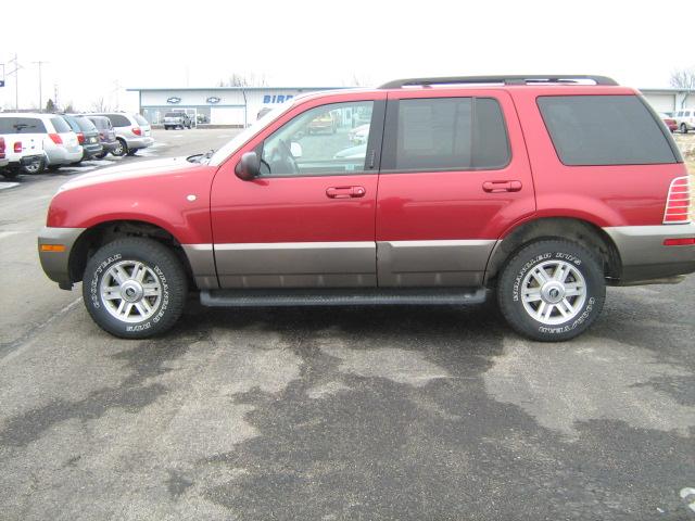 Mercury Mountaineer 2004 photo 1