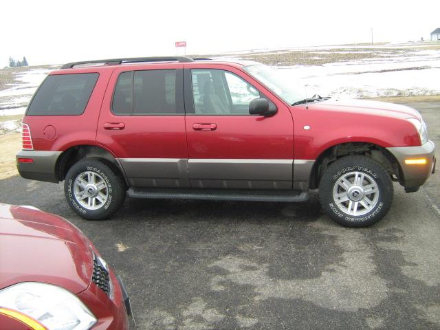 Mercury Mountaineer 2004 photo 3