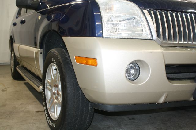 Mercury Mountaineer 2004 photo 4