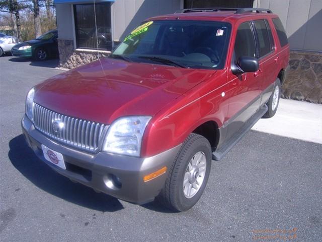 Mercury Mountaineer 2004 photo 2
