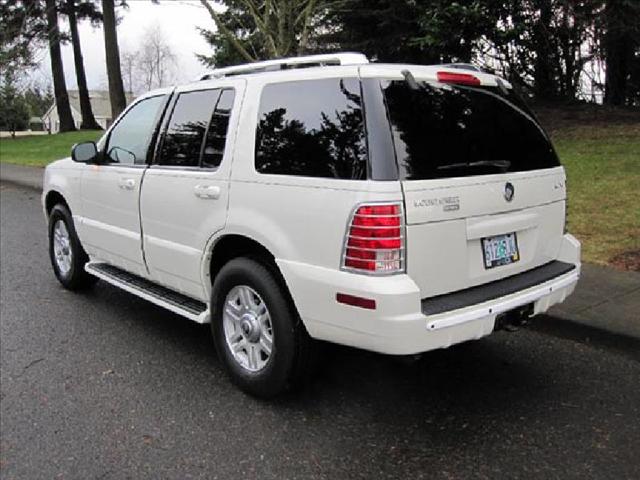 Mercury Mountaineer 2004 photo 1