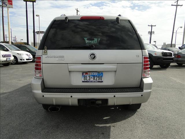 Mercury Mountaineer 2004 photo 3