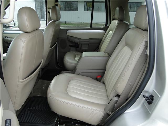 Mercury Mountaineer 2004 photo 5