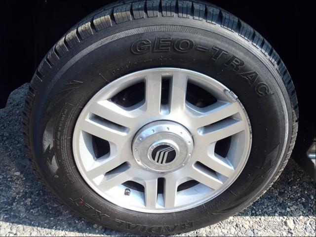 Mercury Mountaineer 2004 photo 3
