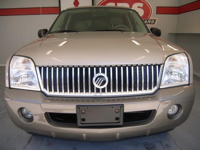 Mercury Mountaineer 2004 photo 1