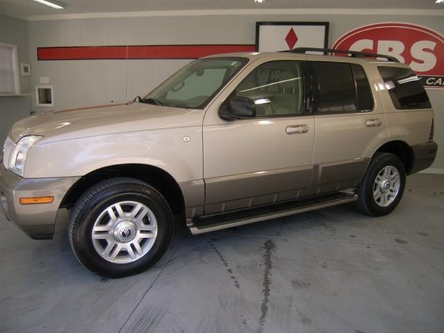 Mercury Mountaineer 2004 photo 2