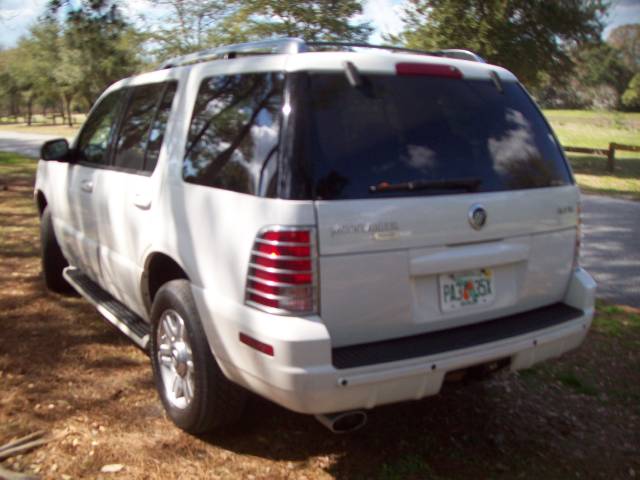 Mercury Mountaineer 2004 photo 1
