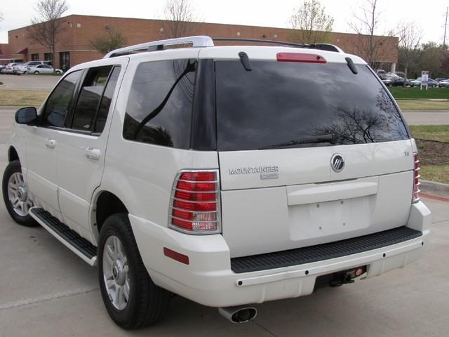 Mercury Mountaineer 2004 photo 3
