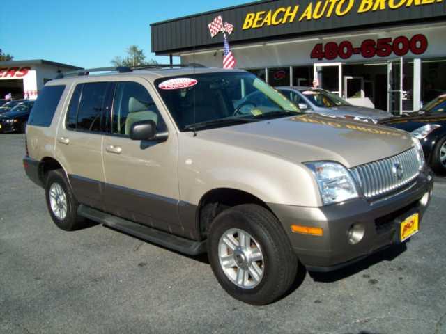 Mercury Mountaineer 2004 photo 1