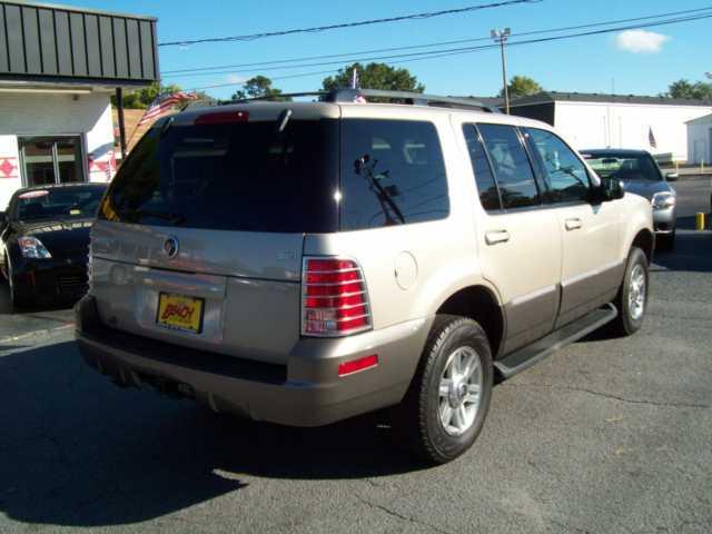 Mercury Mountaineer 2004 photo 3