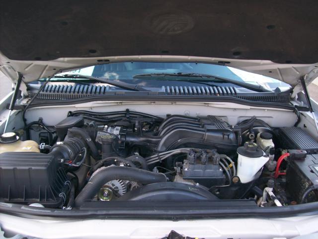 Mercury Mountaineer 2004 photo 3