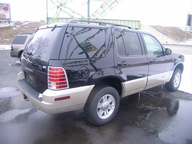 Mercury Mountaineer 2004 photo 3