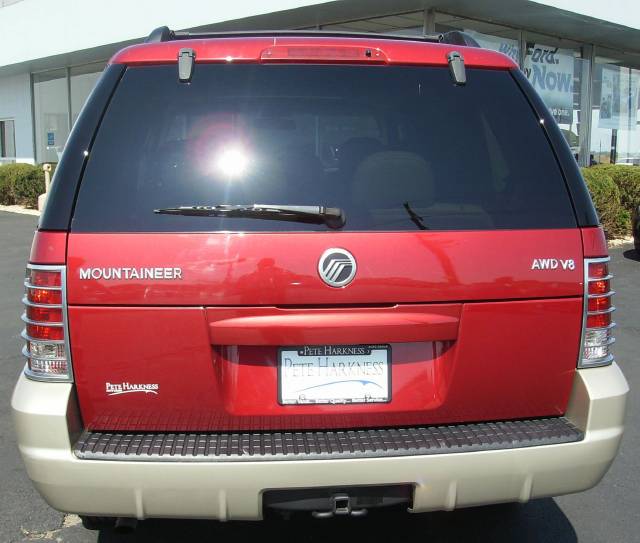 Mercury Mountaineer 2004 photo 3