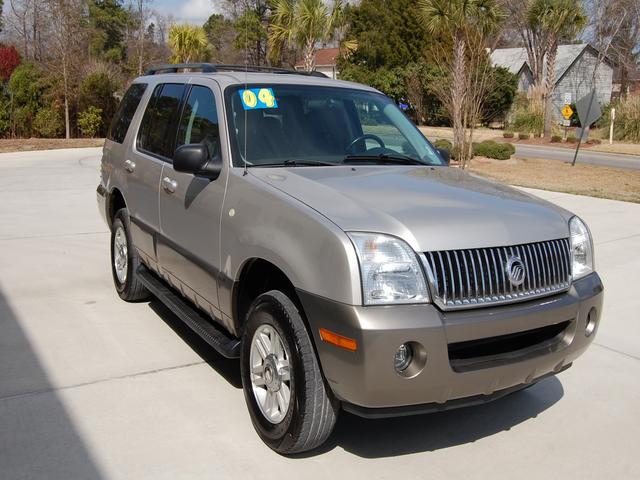 Mercury Mountaineer 2004 photo 1
