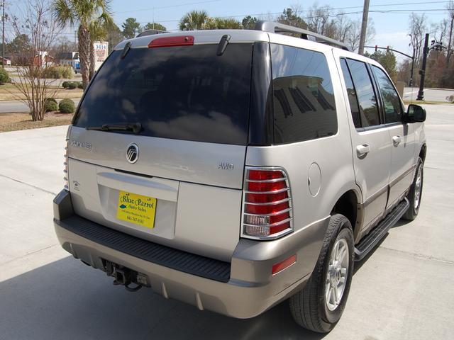 Mercury Mountaineer 2004 photo 2