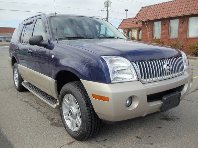 Mercury Mountaineer 2004 photo 4