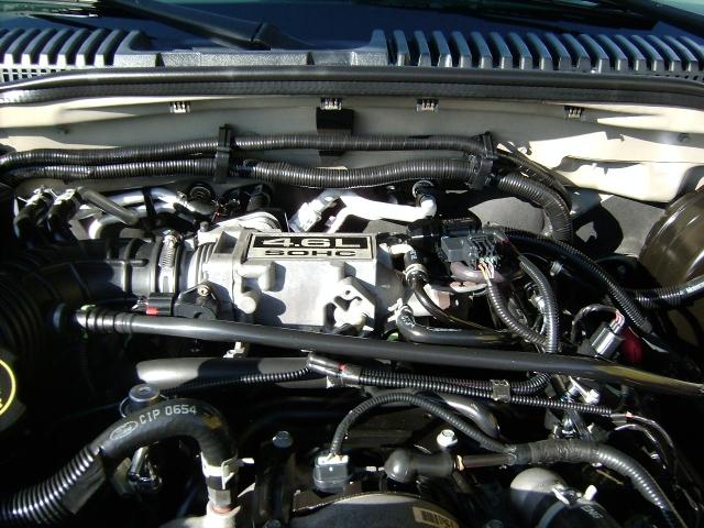 Mercury Mountaineer 2004 photo 1