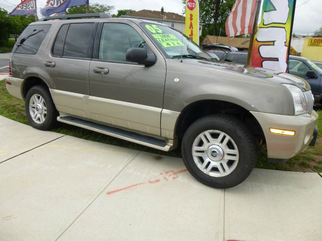 Mercury Mountaineer 2005 photo 11