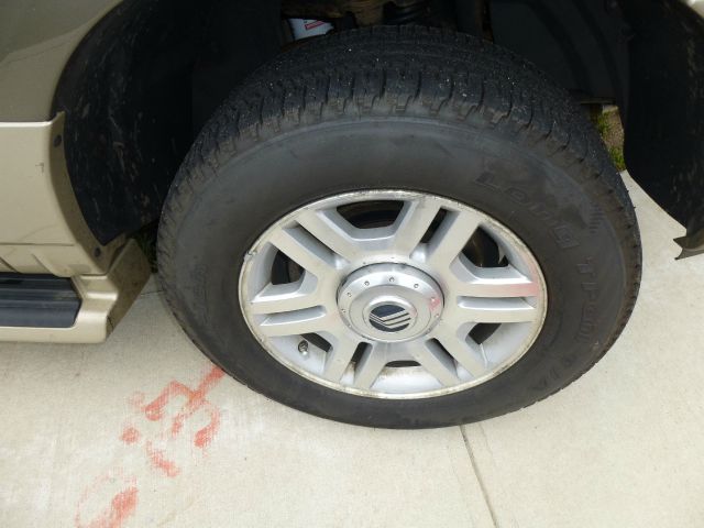 Mercury Mountaineer 2005 photo 2