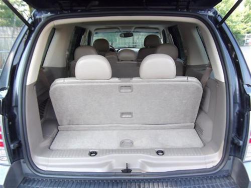 Mercury Mountaineer 2005 photo 2