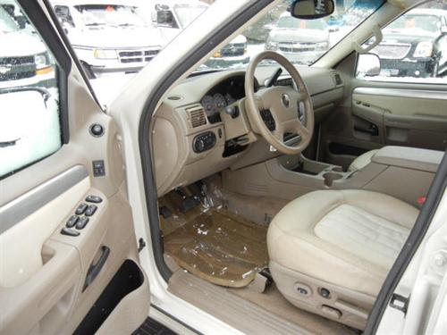 Mercury Mountaineer 2005 photo 1