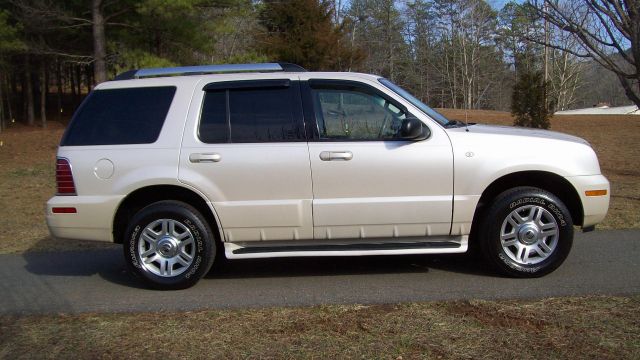 Mercury Mountaineer 2005 photo 2