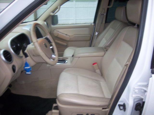 Mercury Mountaineer 2006 photo 2