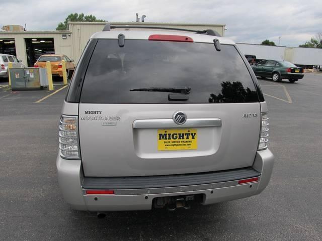Mercury Mountaineer 2006 photo 2