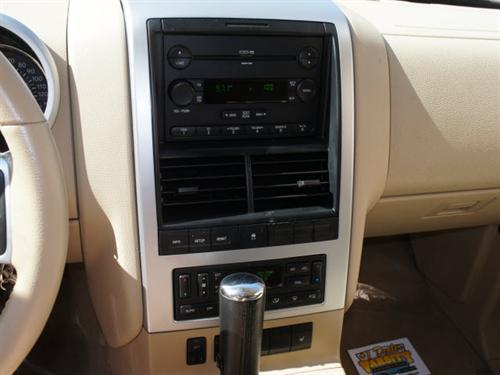 Mercury Mountaineer 2006 photo 1