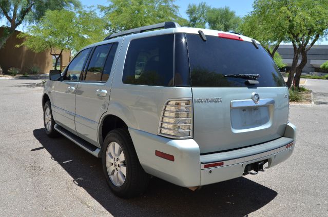 Mercury Mountaineer 2006 photo 2