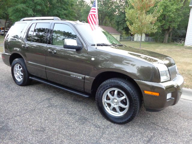 Mercury Mountaineer Crome SUV