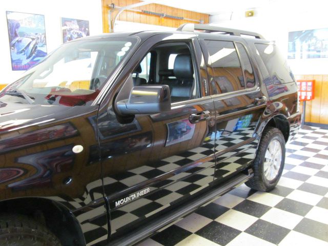 Mercury Mountaineer 2009 photo 3