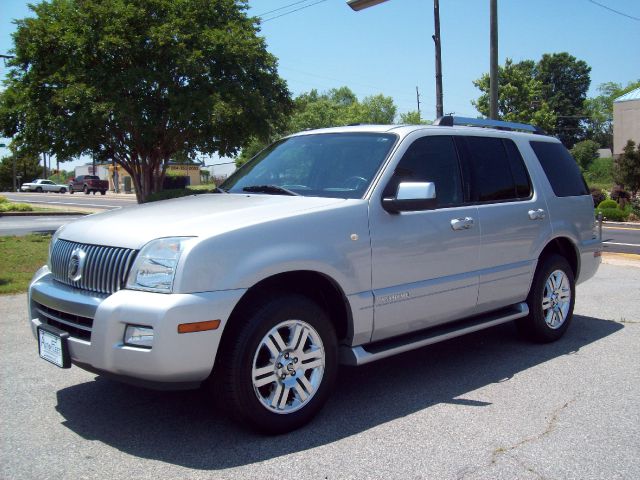 Mercury Mountaineer 2009 photo 1