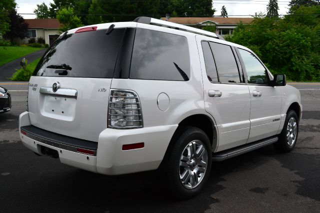 Mercury Mountaineer XLT XCAB SUV