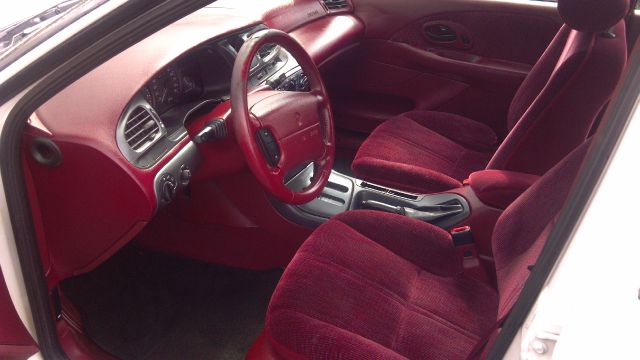 Mercury Mystique 1995 photo 2