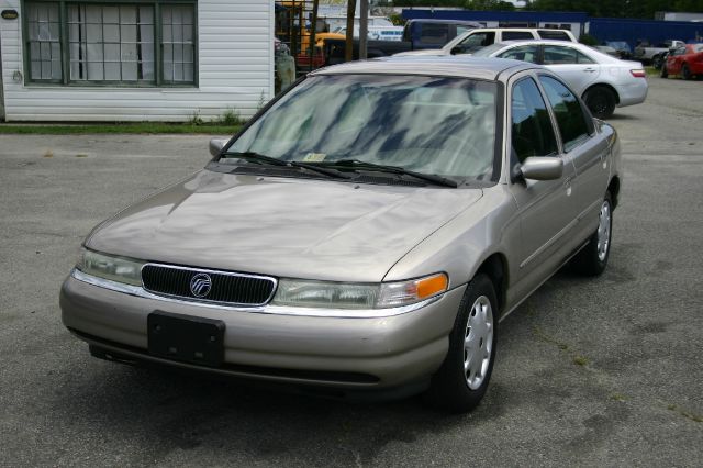Mercury Mystique XLS Sedan