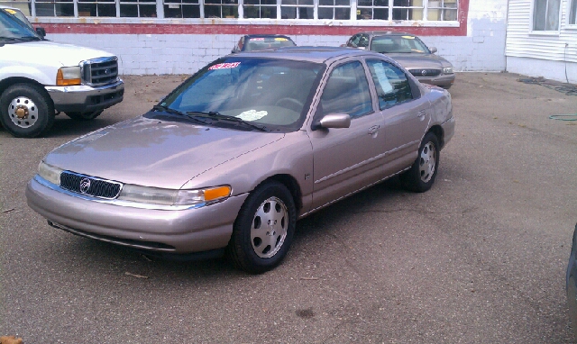 Mercury Mystique 1997 photo 2