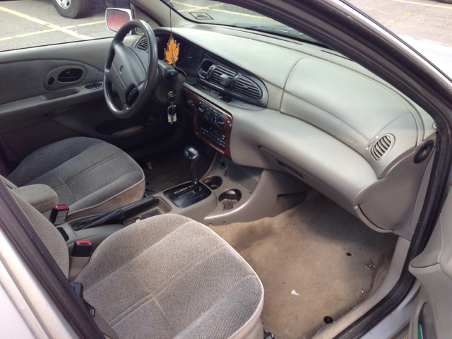 Mercury Mystique XLS Sedan
