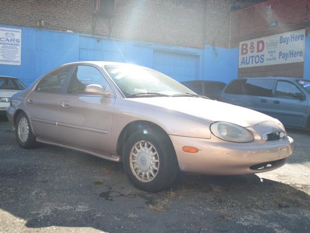 Mercury Sable XLS Sedan