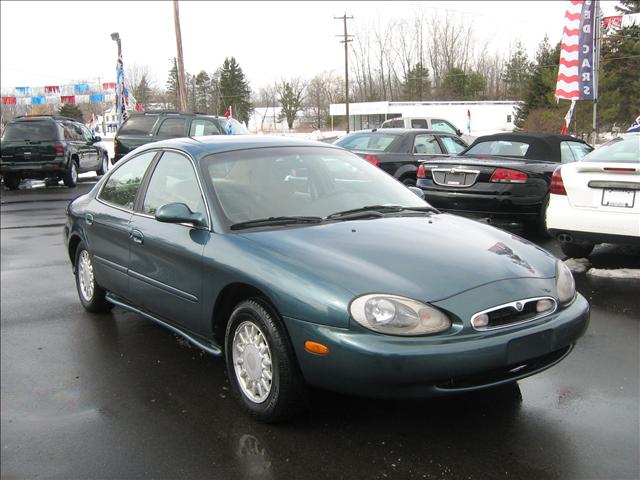 Mercury Sable 1996 photo 2