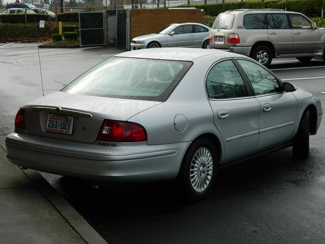 Mercury Sable 2002 photo 2