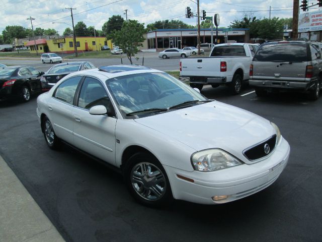Mercury Sable 2003 photo 2