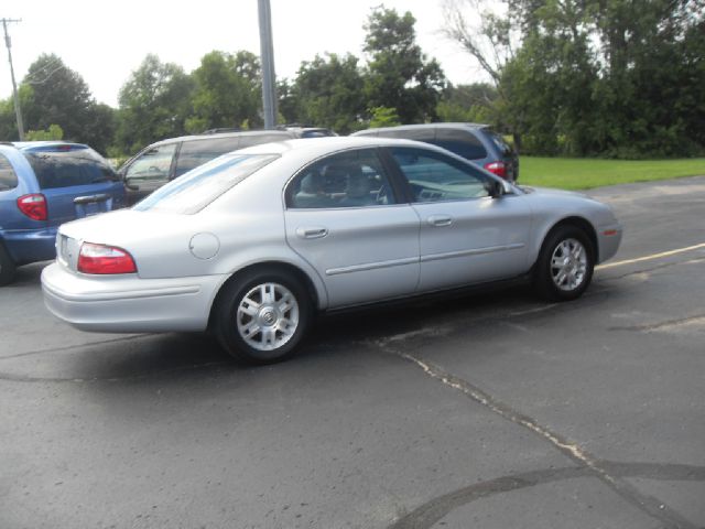 Mercury Sable 2005 photo 2