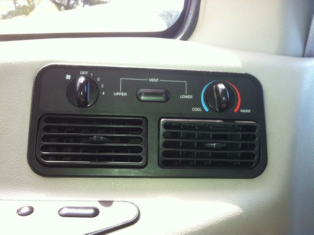 Mercury Villager 1997 photo 8