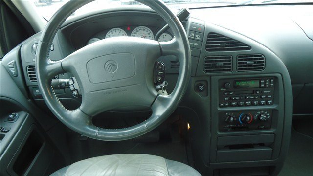 Mercury Villager 2002 photo 2